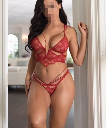 Живу в Москве и знаю все самые уютные и интимные места, чтобы ты испытал настоящее наслаждение. У меня есть широкий выбор услуг, от классического секса до ролевых игр и стриптиза. Я умею раскрыться и подарить тебе незабываемые эмоции. В моем портфолио есть фото, которые не оставят тебя равнодушным. Мои клиенты говорят, что я создаю уникальную атмосферу и ставлю на первое место их комфорт. Жду звонка от тебя, чтобы мы воплотили в жизнь все твои сокровенные желания. 14555, 28 лет